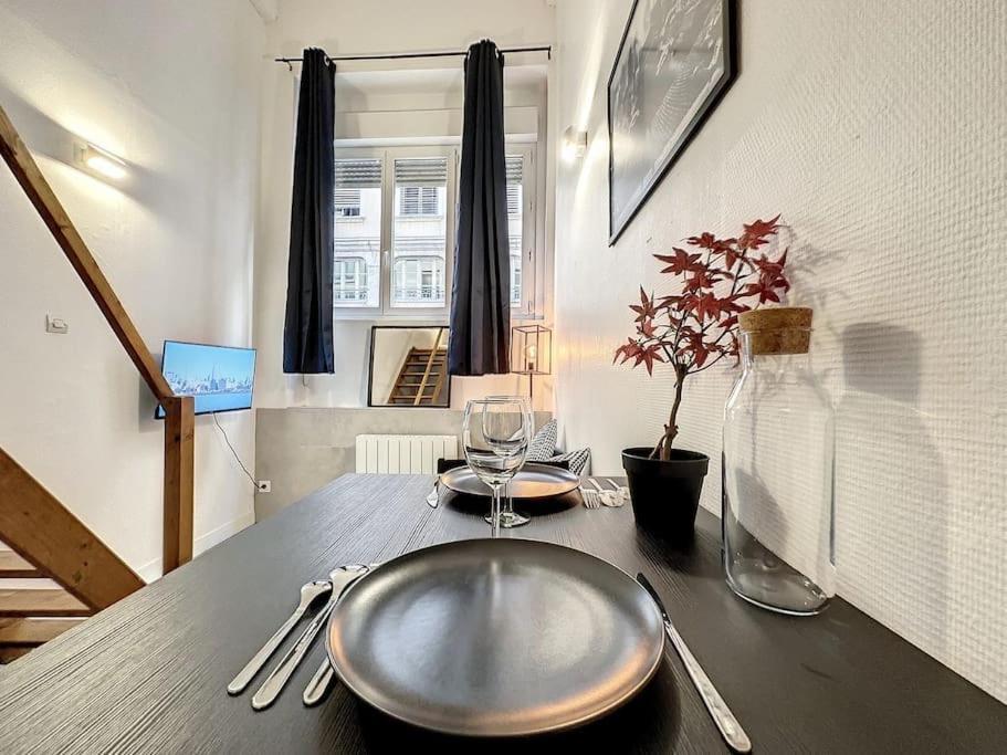 Cosy Appt Coeur De Lyon 1 Imbert Apartment Екстериор снимка